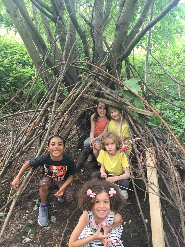 Nature Den Fun in Nature Saturday 5/5 Den building & volunteering 10.30am -1.00pm ...
